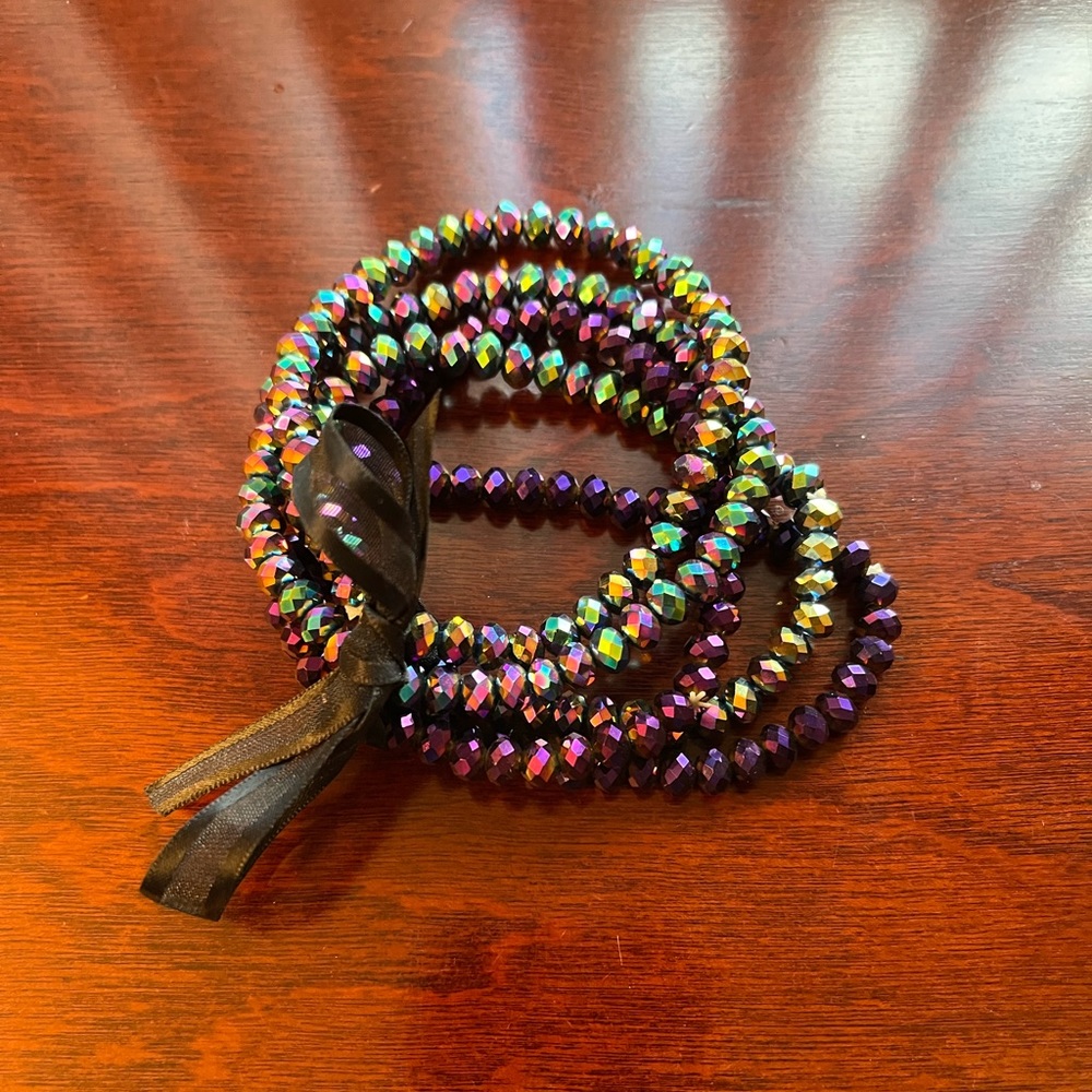 Gorgeous Purple tone bracket